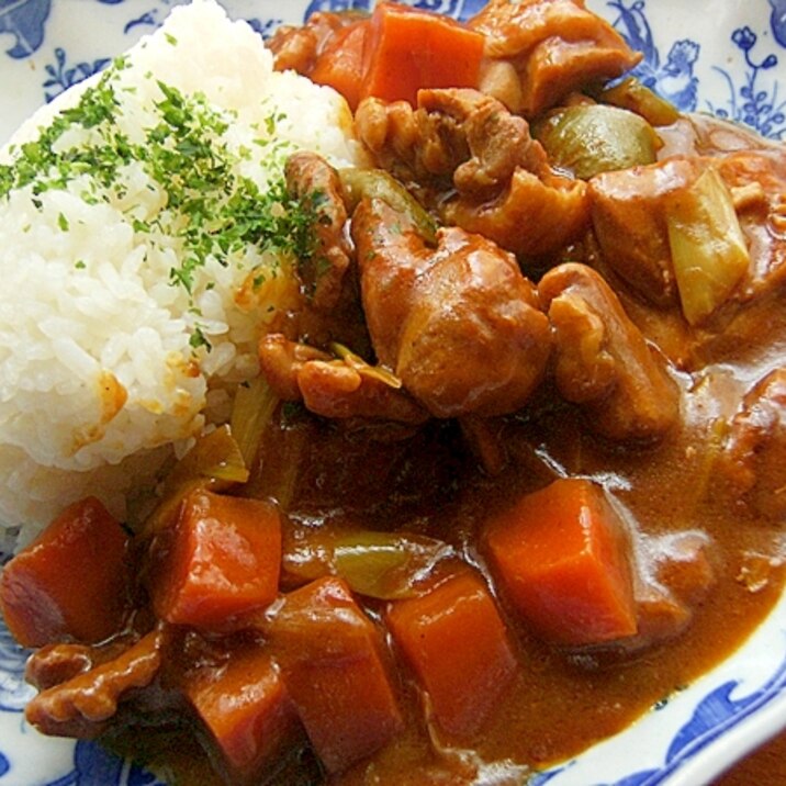 エスニック❤ナッツチキンカレー♪（胡桃＆ネギ他）